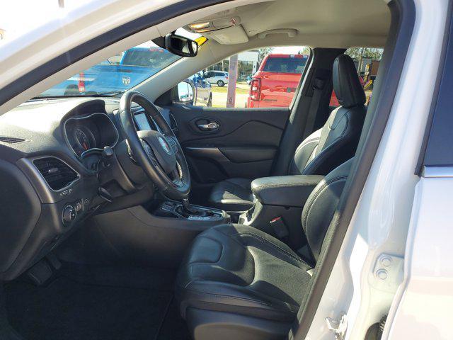 used 2019 Jeep Cherokee car, priced at $15,995