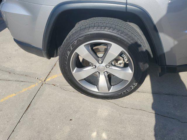 used 2015 Jeep Grand Cherokee car, priced at $12,533