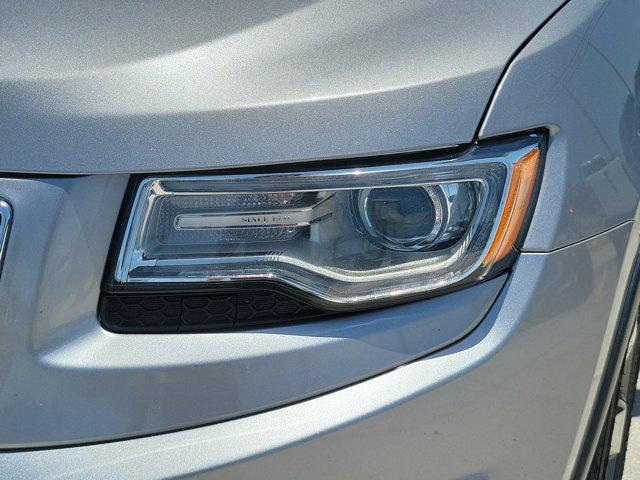 used 2015 Jeep Grand Cherokee car, priced at $12,244