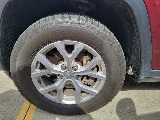 used 2022 Jeep Grand Cherokee car, priced at $29,788