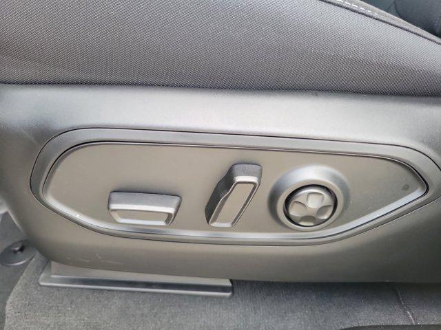 new 2025 Jeep Grand Cherokee car, priced at $33,847