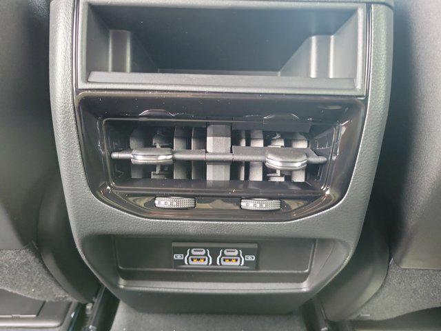 new 2025 Jeep Grand Cherokee car, priced at $33,847