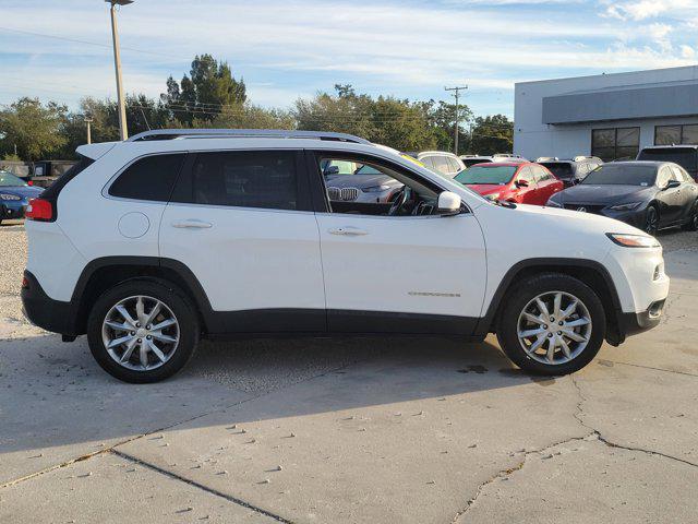 used 2018 Jeep Cherokee car, priced at $14,951