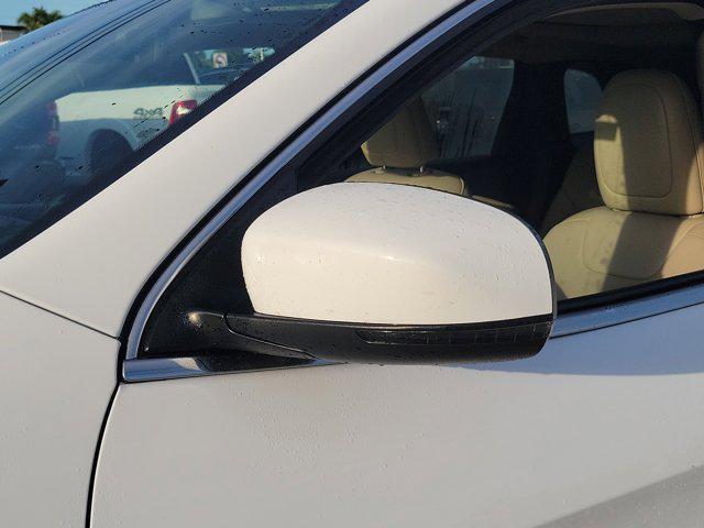 used 2018 Jeep Cherokee car, priced at $14,951