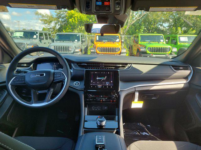 new 2025 Jeep Grand Cherokee car, priced at $33,071