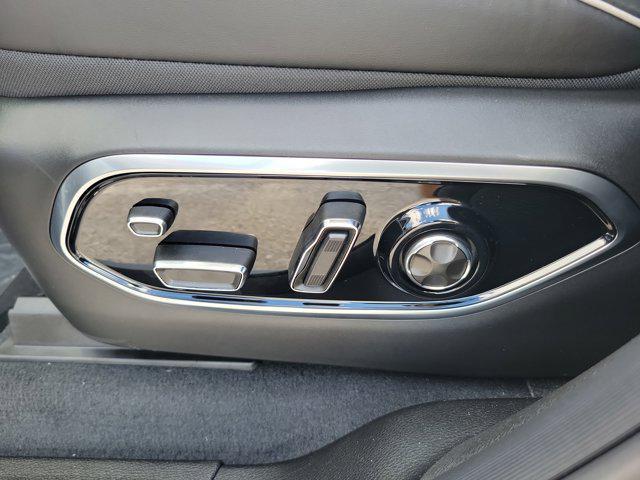 new 2025 Jeep Grand Cherokee car, priced at $59,942