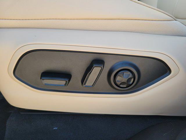 new 2025 Jeep Grand Cherokee car, priced at $34,486