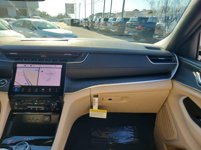 new 2025 Jeep Grand Cherokee car, priced at $34,486