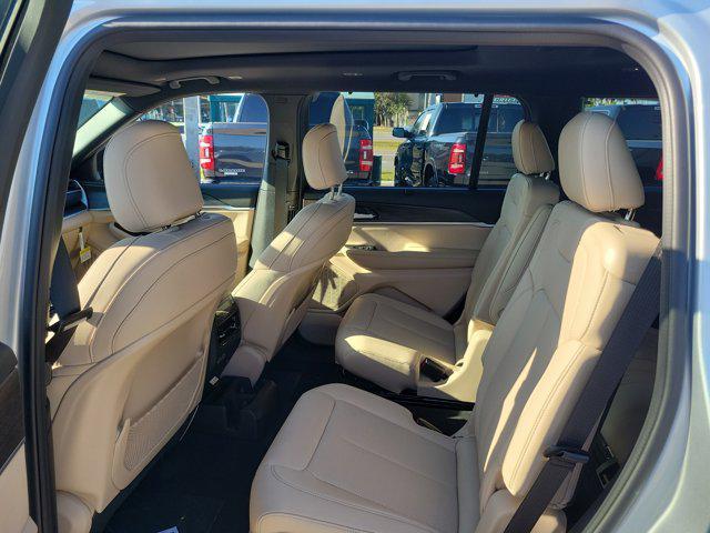 new 2025 Jeep Grand Cherokee L car, priced at $42,724