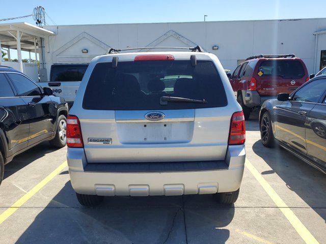 used 2009 Ford Escape car, priced at $3,200