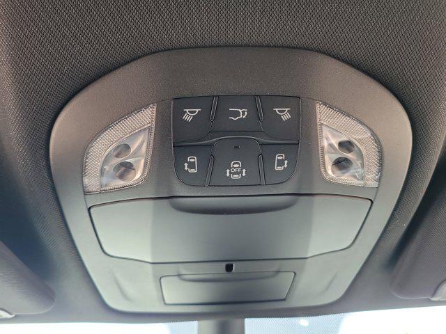 new 2025 Chrysler Pacifica car, priced at $41,087