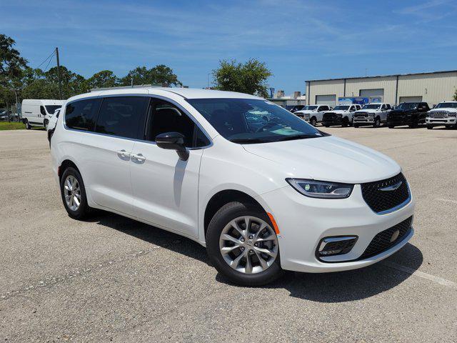 new 2025 Chrysler Pacifica car, priced at $41,087