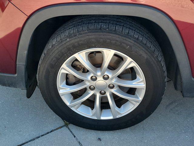 used 2019 Jeep Cherokee car, priced at $13,533