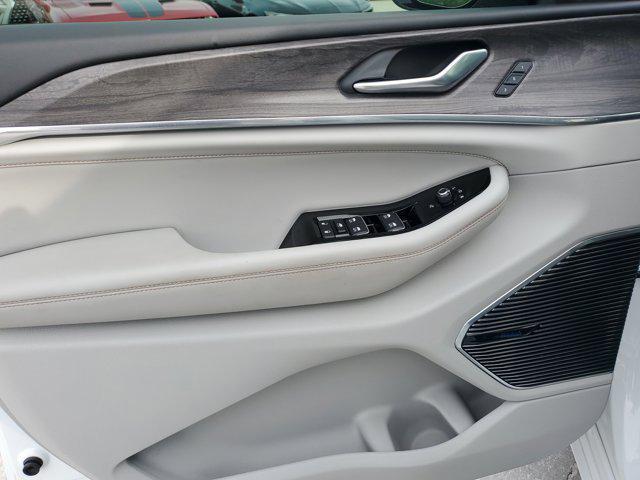 used 2021 Jeep Grand Cherokee L car, priced at $31,995