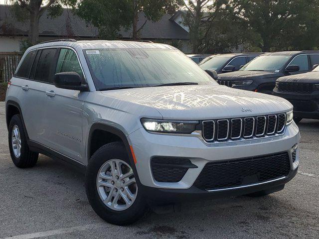 new 2025 Jeep Grand Cherokee car, priced at $34,300