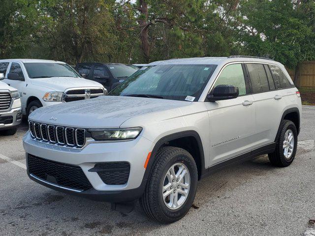 new 2025 Jeep Grand Cherokee car, priced at $34,300