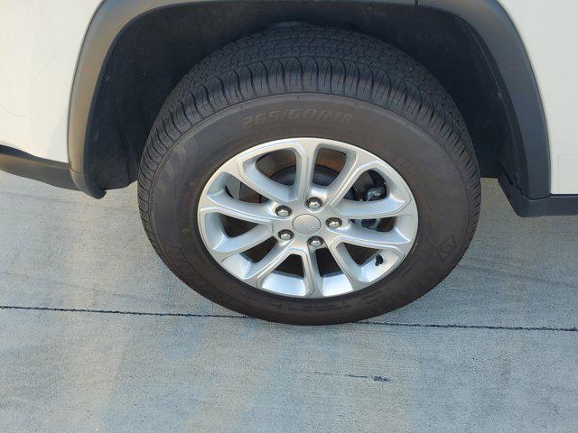 used 2022 Jeep Grand Cherokee car, priced at $30,000