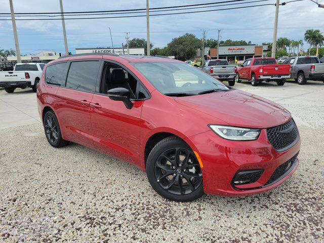 new 2026 Chrysler Pacifica car, priced at $47,051