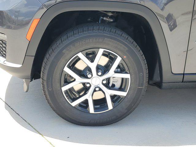 new 2025 Jeep Grand Cherokee L car, priced at $43,079