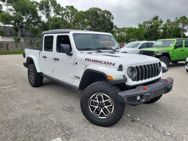 new 2025 Jeep Gladiator car, priced at $46,704