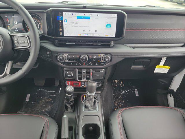 new 2025 Jeep Gladiator car, priced at $46,704