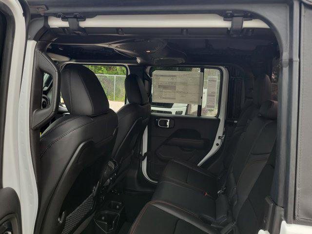 new 2025 Jeep Gladiator car, priced at $46,704