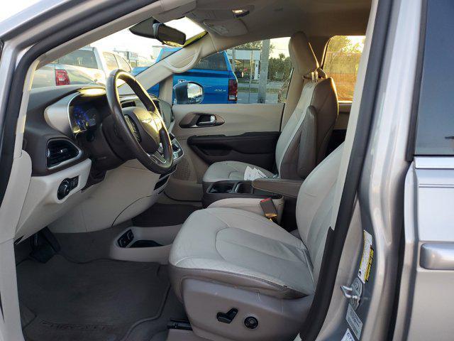 used 2017 Chrysler Pacifica car, priced at $12,799