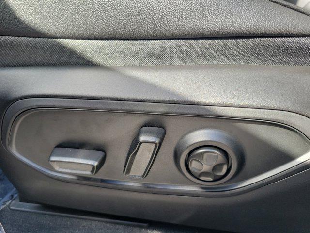 new 2025 Jeep Grand Cherokee car, priced at $39,054