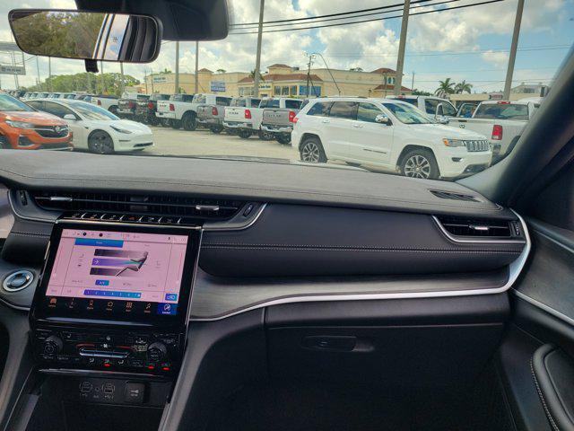 new 2025 Jeep Grand Cherokee L car, priced at $37,657