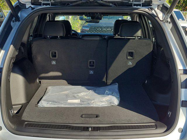 new 2025 Jeep Grand Cherokee car, priced at $37,149