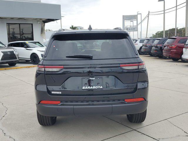 new 2025 Jeep Grand Cherokee car, priced at $43,985