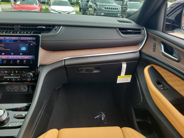 new 2025 Jeep Grand Cherokee L car, priced at $62,396