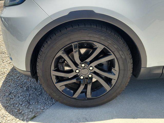 used 2018 Land Rover Discovery car, priced at $14,746