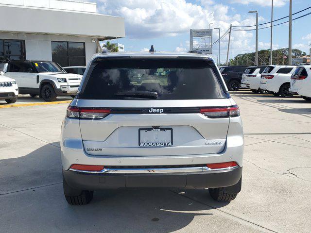 new 2024 Jeep Grand Cherokee car, priced at $34,620