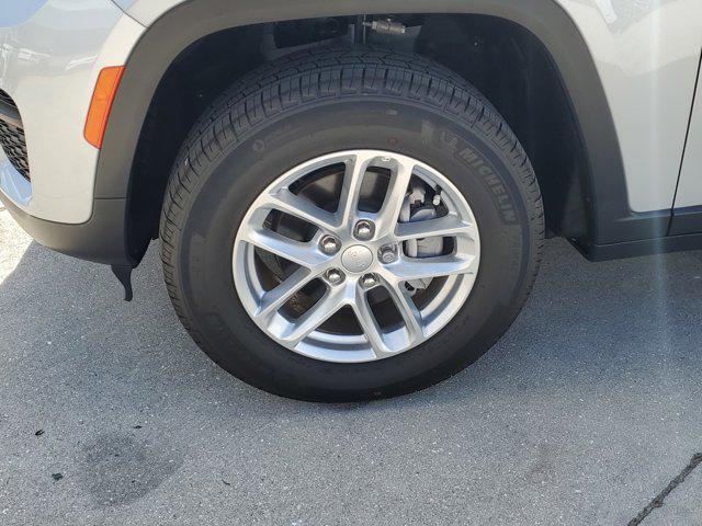 new 2024 Jeep Grand Cherokee car, priced at $34,620