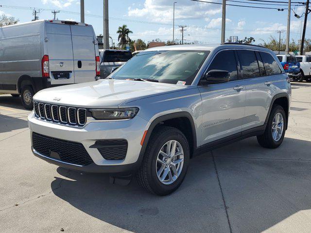 new 2024 Jeep Grand Cherokee car, priced at $34,620