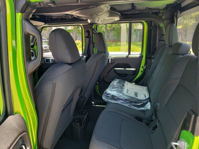 new 2025 Jeep Gladiator car, priced at $36,037