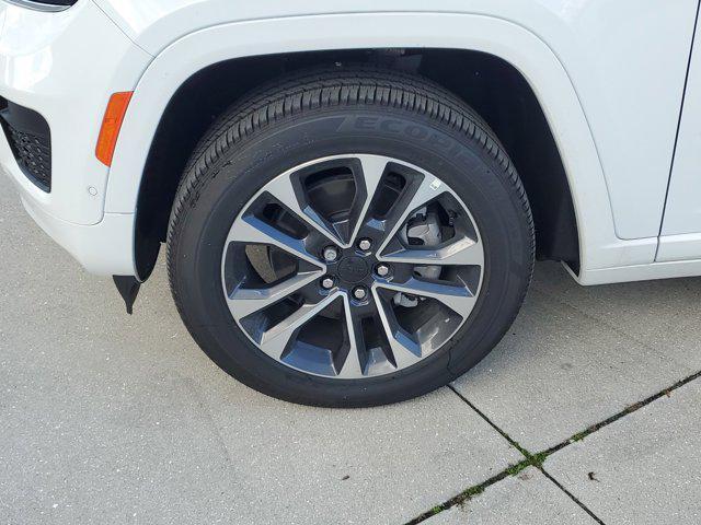 new 2024 Jeep Grand Cherokee L car, priced at $65,582