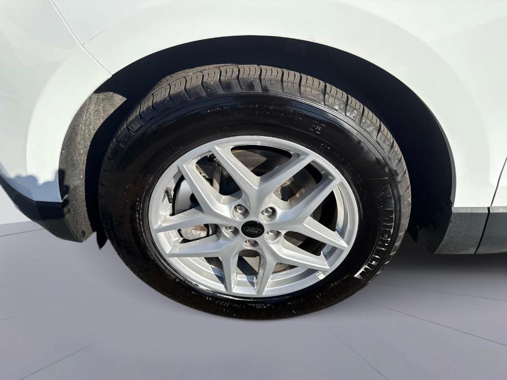 used 2024 Ford Edge car, priced at $20,995