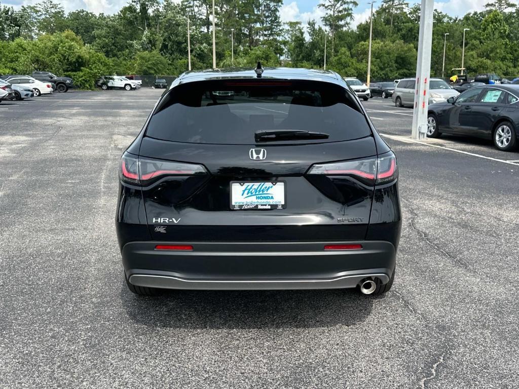 new 2025 Honda HR-V car, priced at $28,895