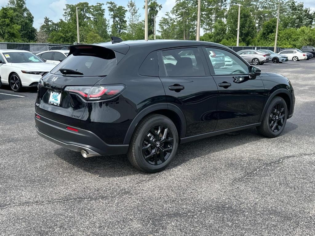 new 2025 Honda HR-V car, priced at $28,895
