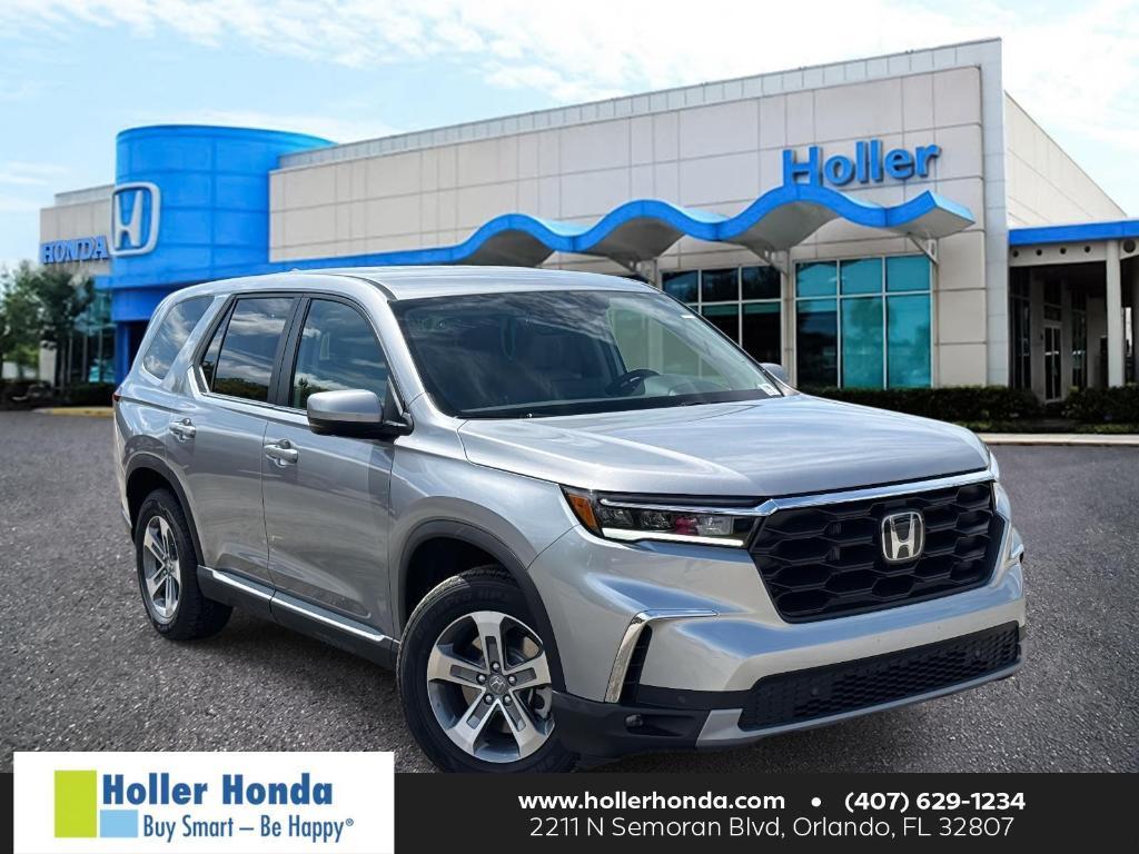 new 2025 Honda Pilot car, priced at $44,995