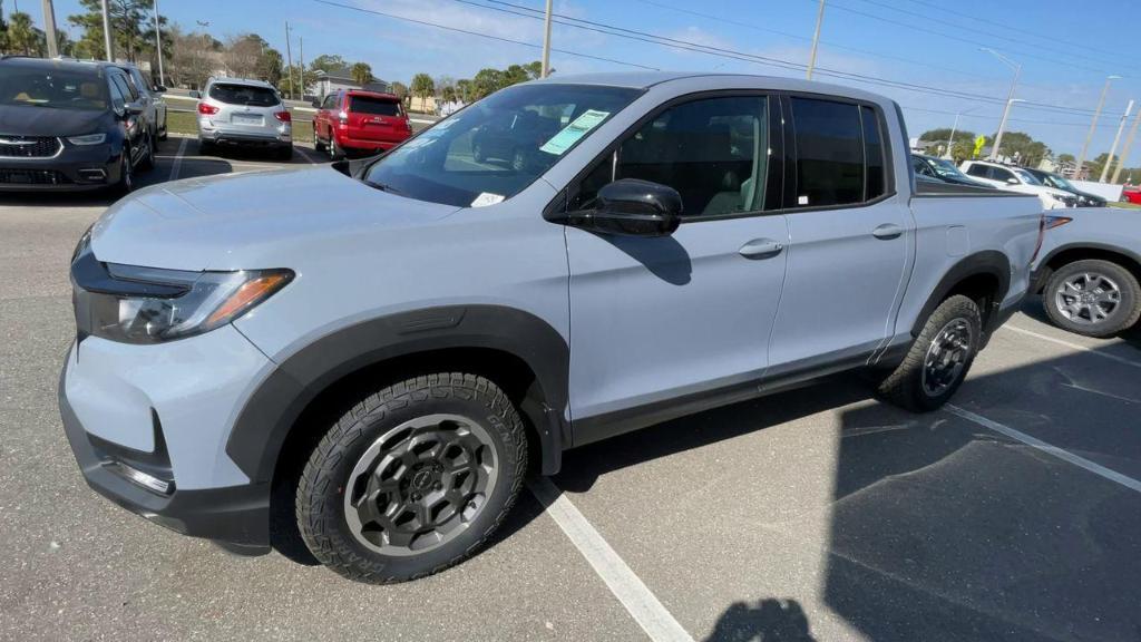 new 2024 Honda Ridgeline car, priced at $44,700