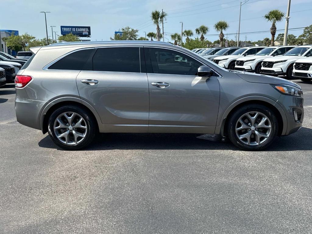 used 2018 Kia Sorento car, priced at $17,494