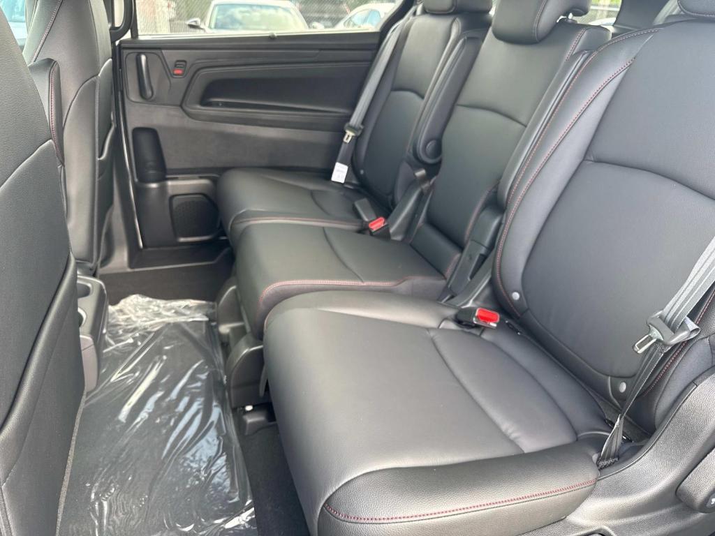 new 2025 Honda Odyssey car, priced at $45,275