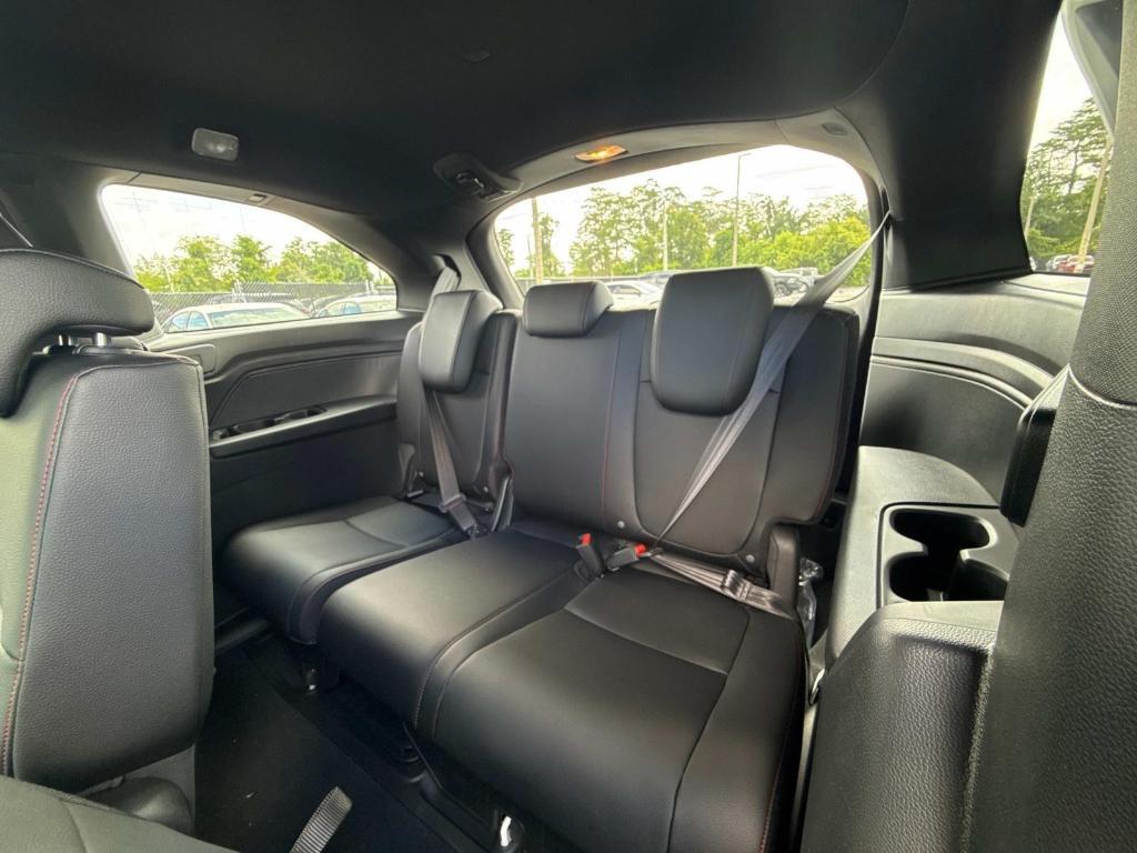 new 2025 Honda Odyssey car, priced at $45,275