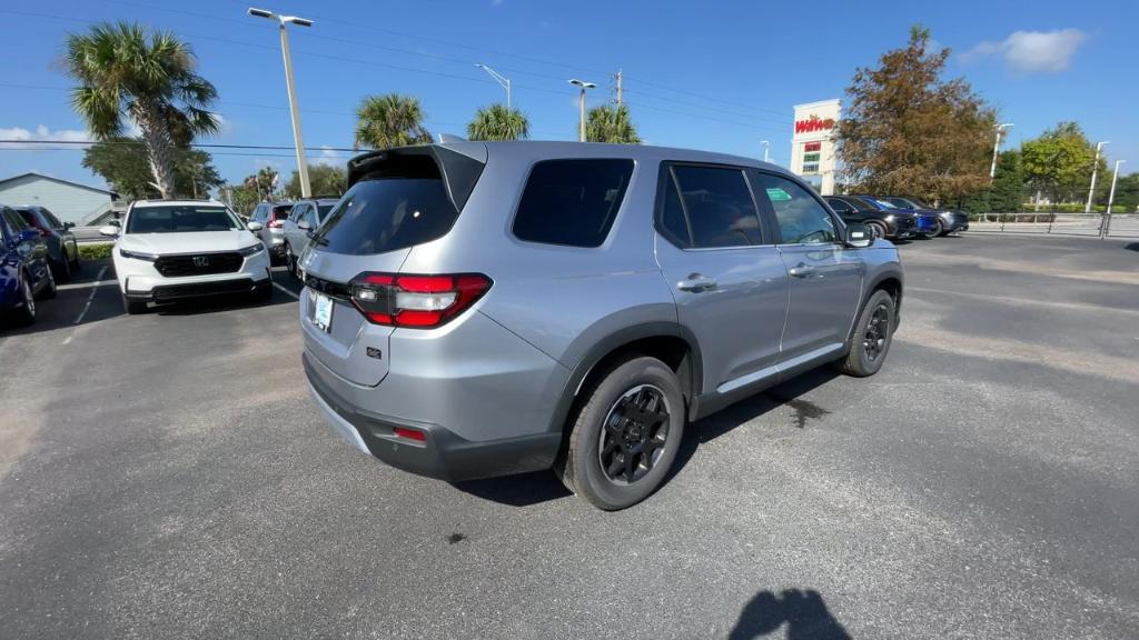 new 2025 Honda Pilot car, priced at $48,895