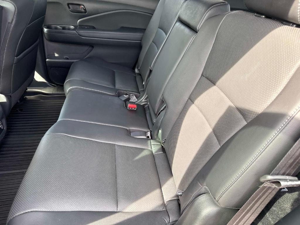 used 2022 Honda Passport car, priced at $28,995