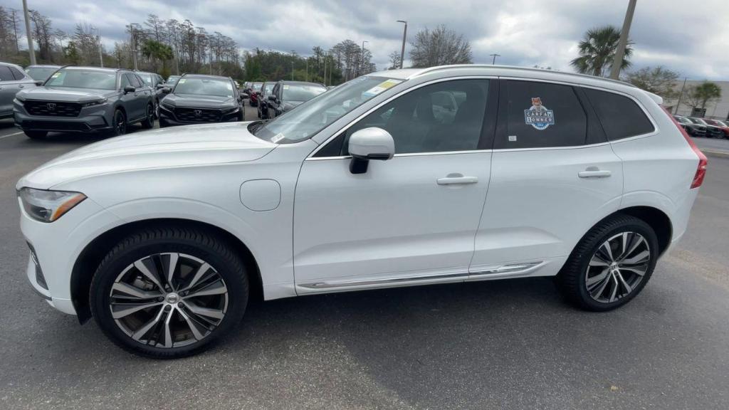 used 2022 Volvo XC60 Recharge Plug-In Hybrid car, priced at $35,794