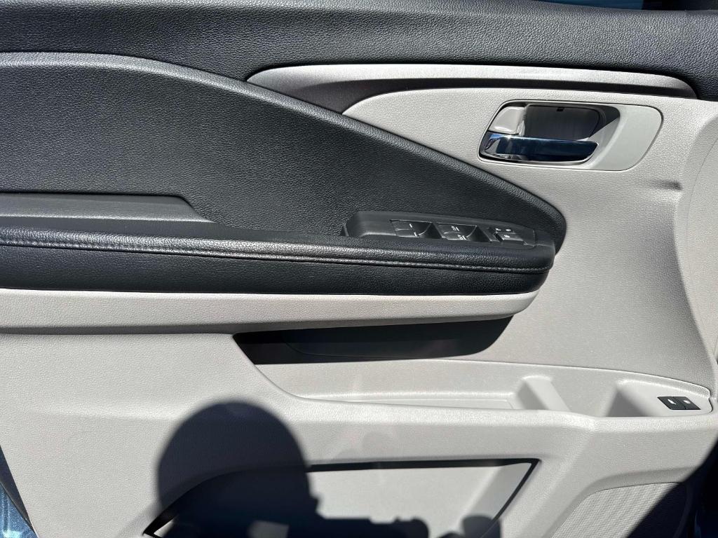 used 2016 Honda Pilot car, priced at $17,595